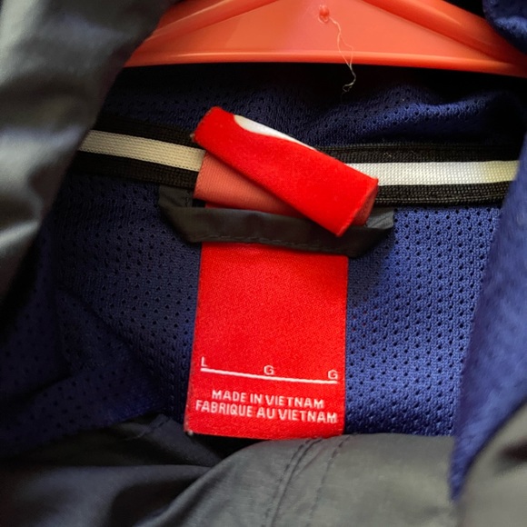 VINTAGE NIKE WINDBREAKER! SUPER CLEAN SIZE L - Picture 2 of 3